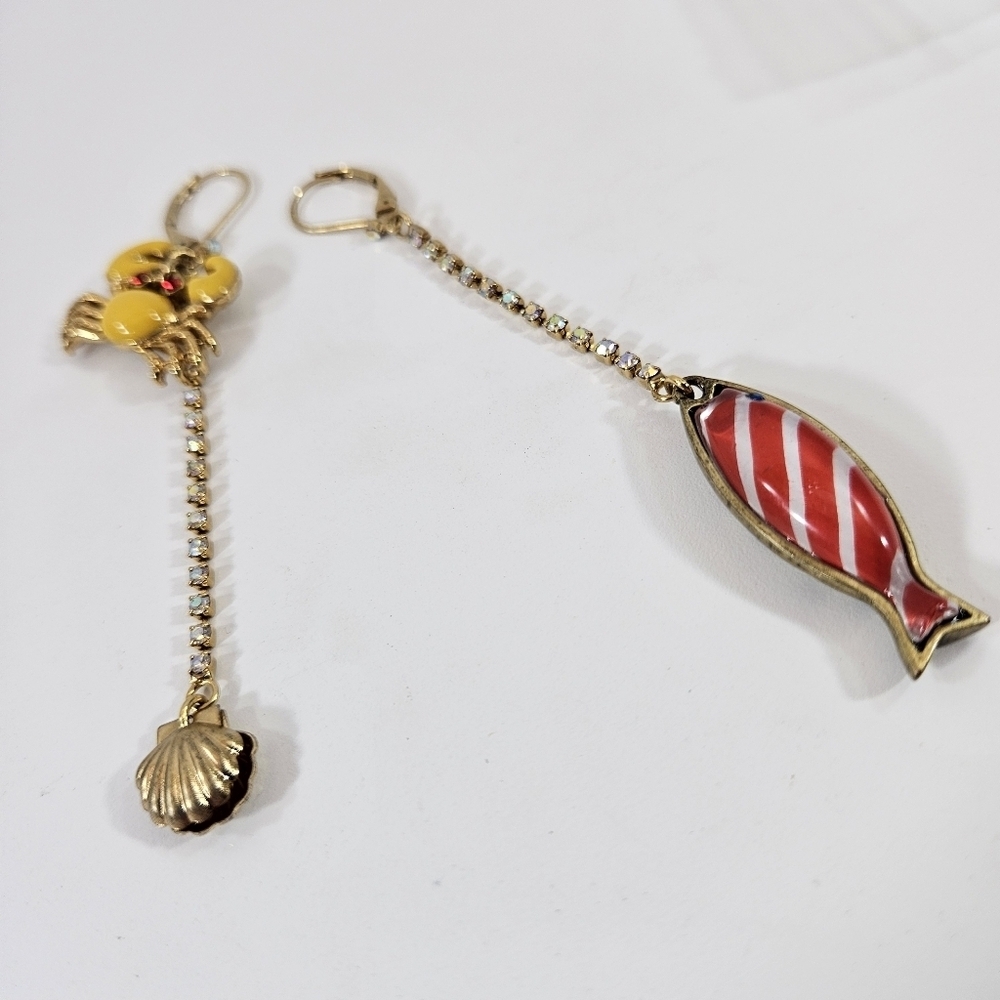 Betsey Johnsom vintage earrings - Picture 3 of 4